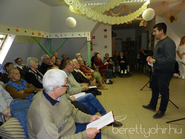 Az időseket köszöntötték 05